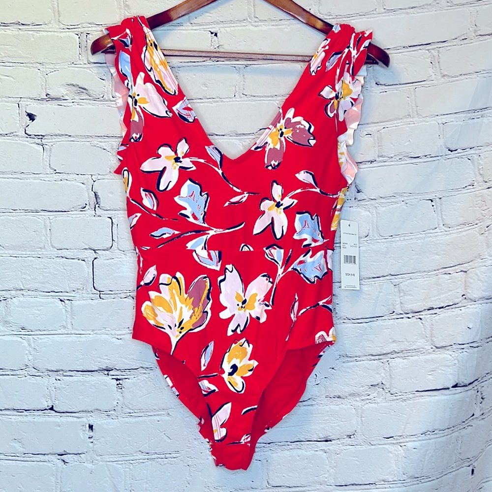Catalina Floral Flutter Sleeve One-Piece Swimsuit Size Small Size 4-6 Brand New